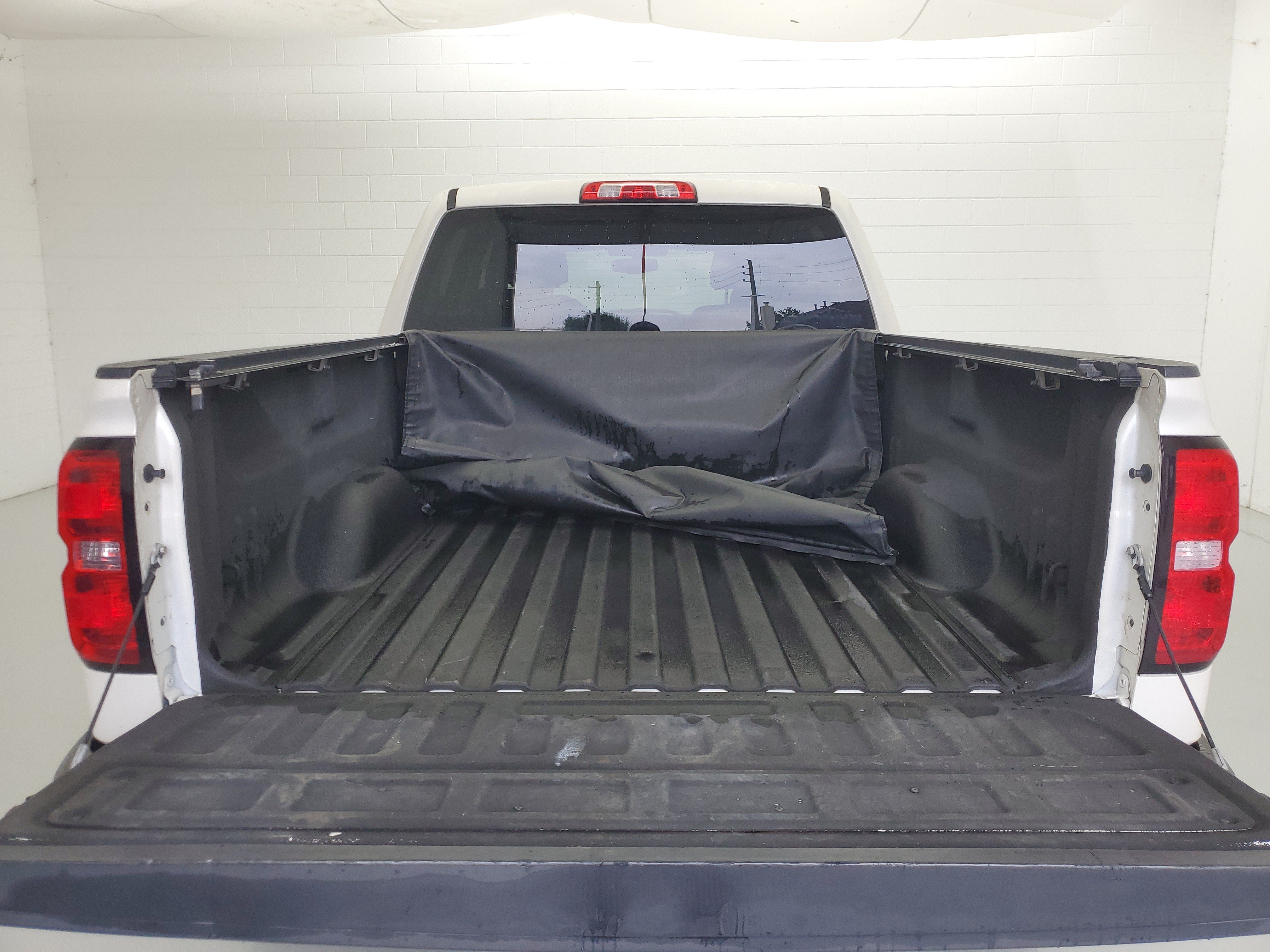 Used 2015 White Diamond Pearl Chevrolet LT image 11