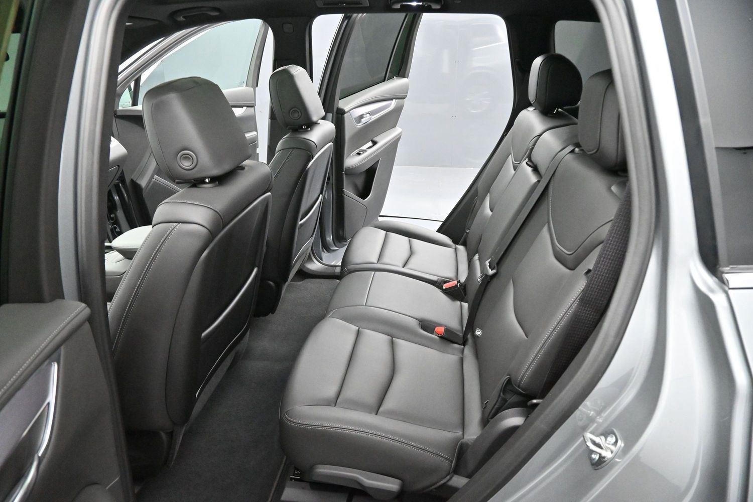 Used 2025 Argent Silver Metallic Cadillac Luxury image 28