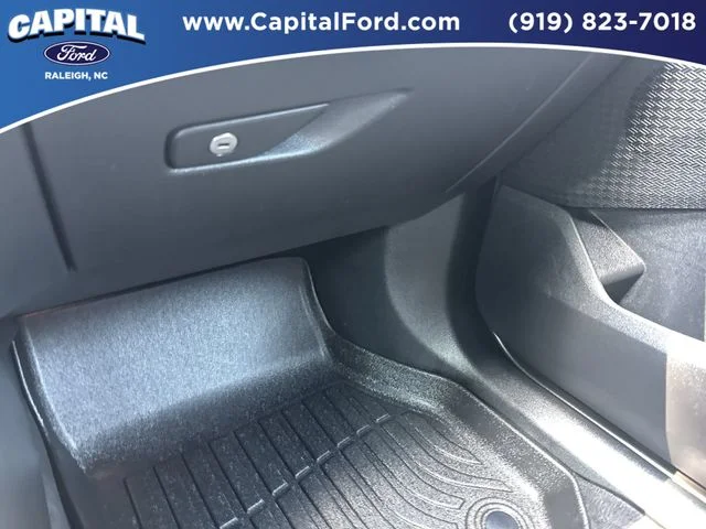 Used 2025 Black BMW xDrive28i image 28