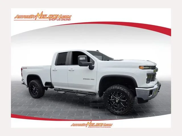 Used 2024 Summit White Chevrolet LT image 1