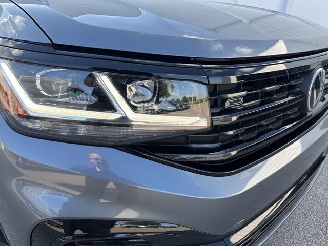 Certified 2023 Volkswagen Atlas SEL R-Line Black with VIN 1V2SR2CA8PC548222 for sale in Kansas City