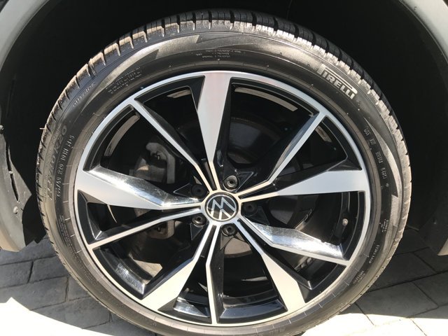 Certified Used 2023 Deep Black Pearl Volkswagen SEL R-Line image 12