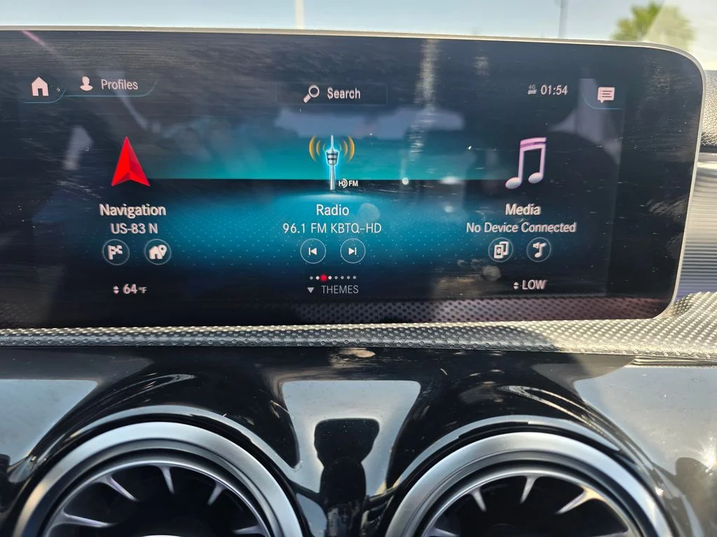 Used 2019 White Mercedes-Benz A 220 image 21