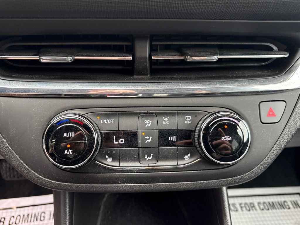 Used 2025 Blue Buick Preferred image 29