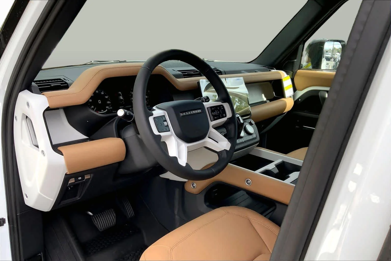 New 2026 Fuji White Land Rover X-Dynamic SE image 9