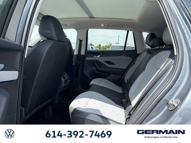New 2026 Platinum Gray Metallic Volkswagen 2.0T SE image 16