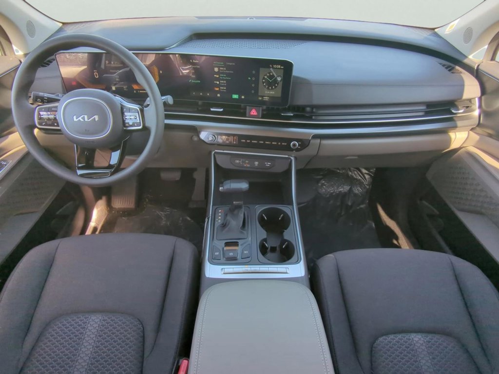 New 2026 Snow White Pearl Kia LX image 16