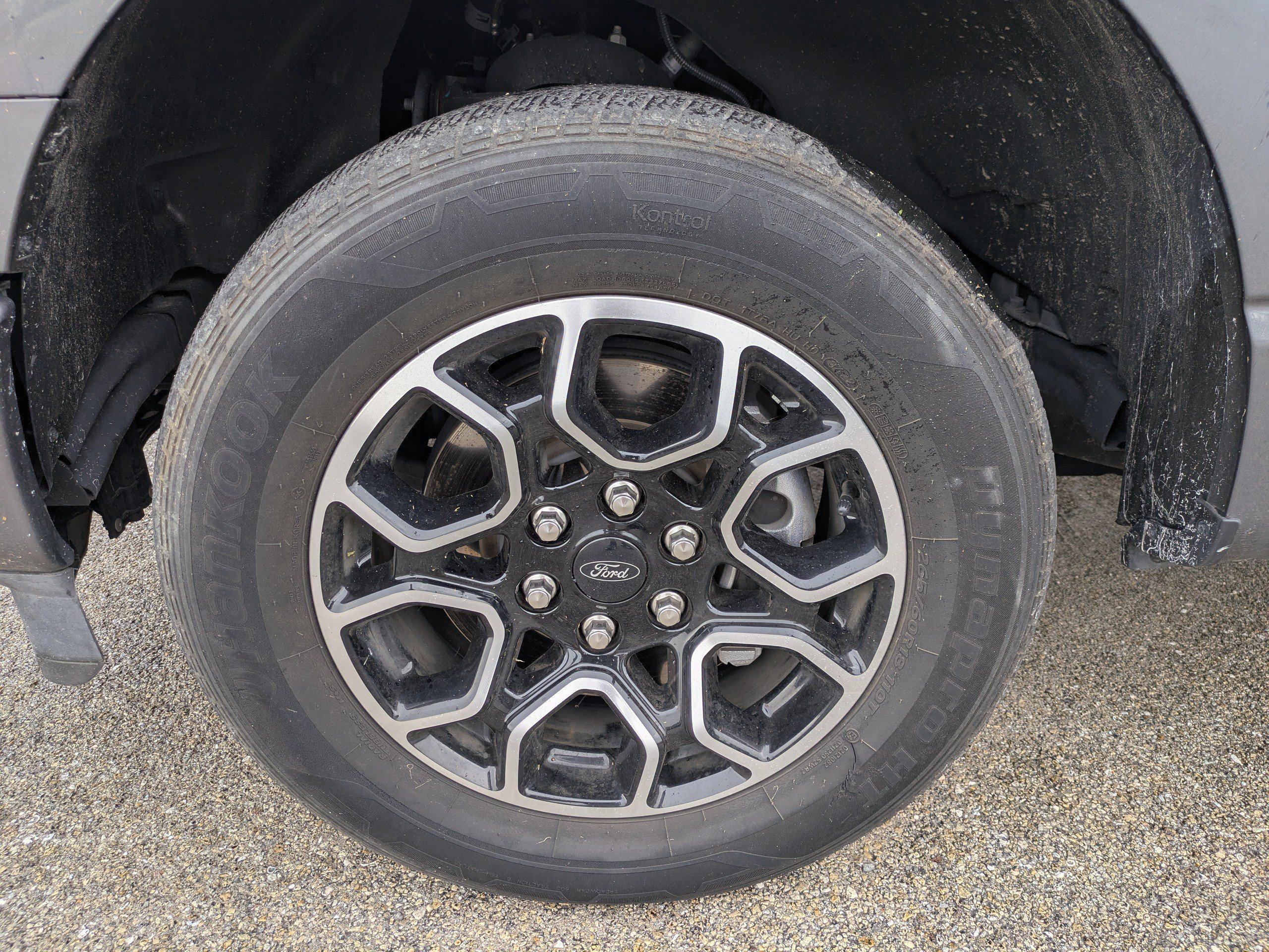 Used 2023  Ford XL image 11