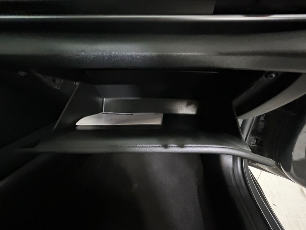 Used 2022 Gray Hyundai SE image 28