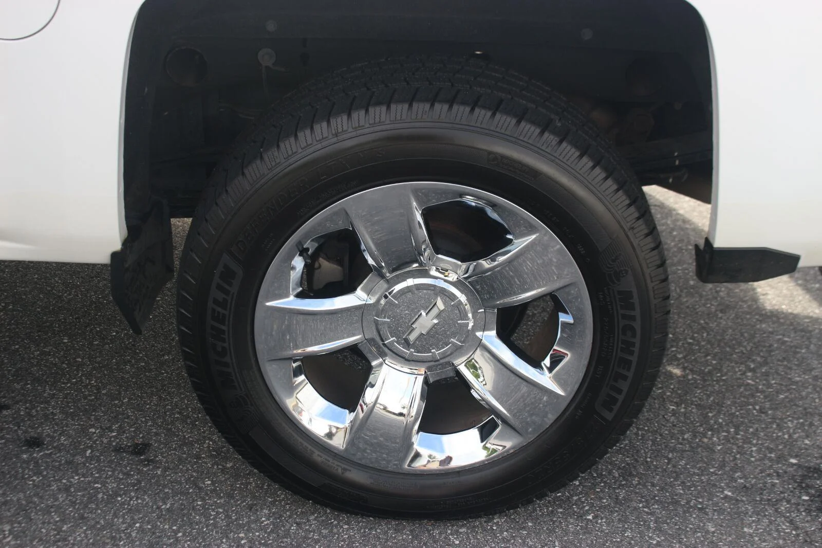Used 2017 SUMMIT WHITE Chevrolet LTZ image 38
