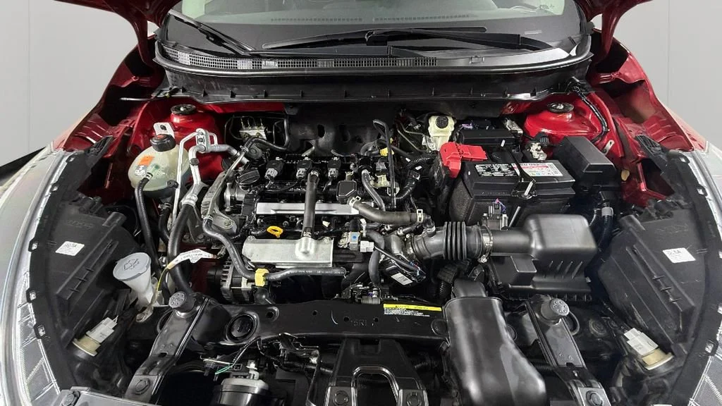 Used 2021 Red Nissan SV Xtronic CVT image 35