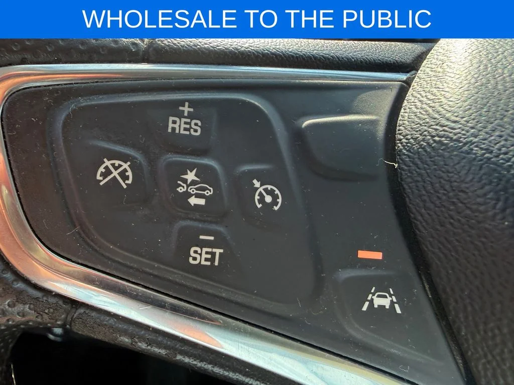 Used 2020 Silver Chevrolet LT image 18