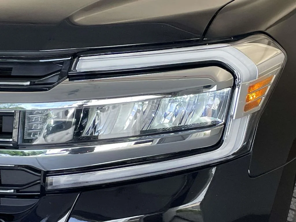 Used 2022 Black Ford Limited image 8