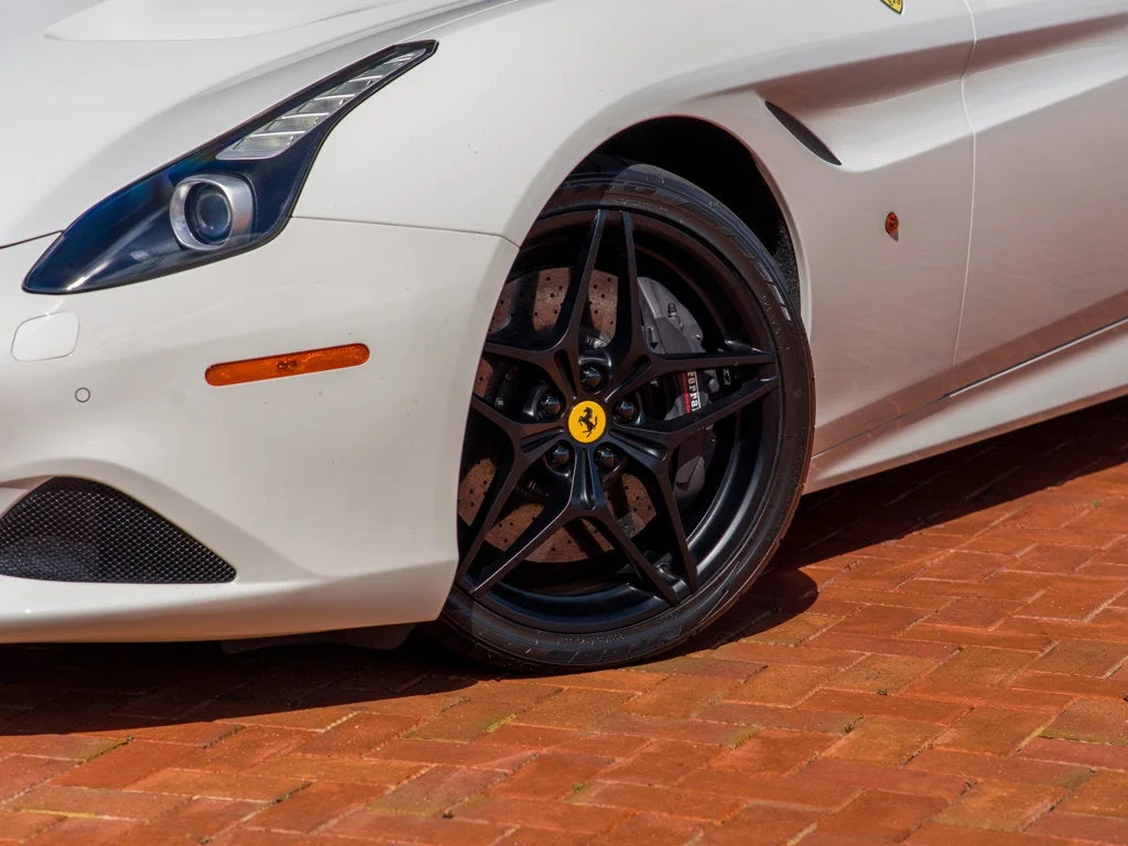 Used 2015 Bianco Avus Ferrari T image 32