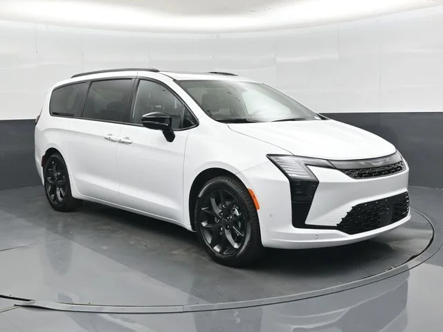 New 2027 Bright White Clear-Coat Exterior Paint Chrysler Limited image 1