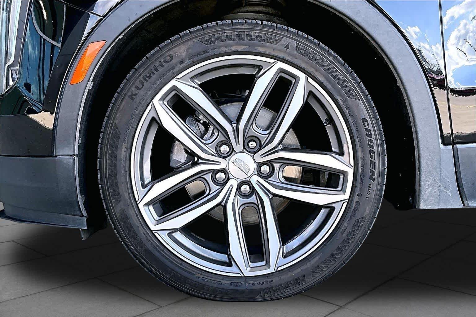Used 2019 Stellar Black Metallic Cadillac FWD Sport image 11