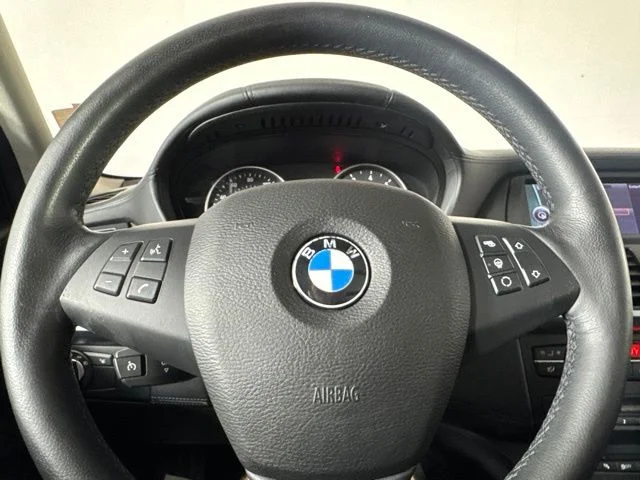 Used 2011 Space Gray Metallic BMW xDrive35i image 21