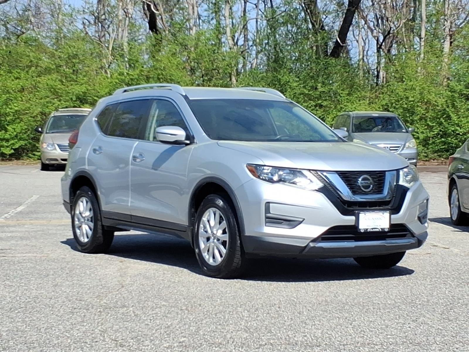 Used 2019 Gun Metallic Nissan S image 5