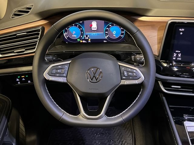 New 2026 Silver Volkswagen 2.0T SE w/Technology image 14