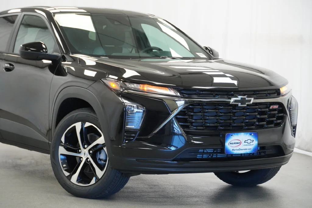 New 2026 Mosaic Black Metallic Chevrolet 1RS image 7
