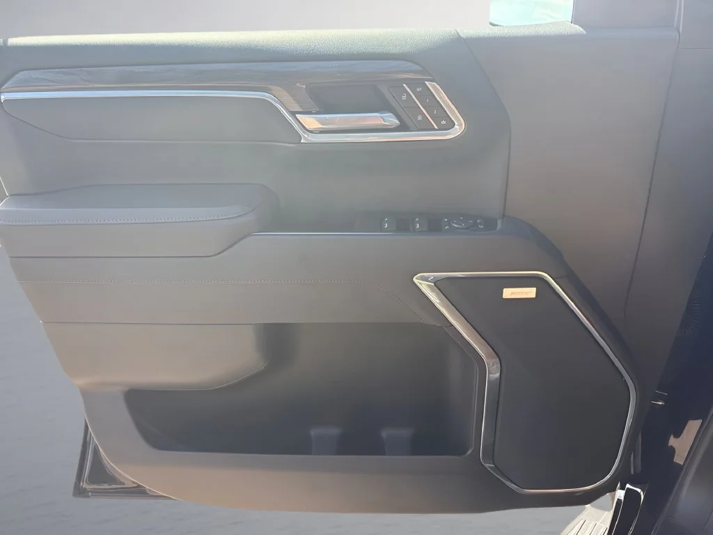 Used 2025 Black Chevrolet LTZ image 23