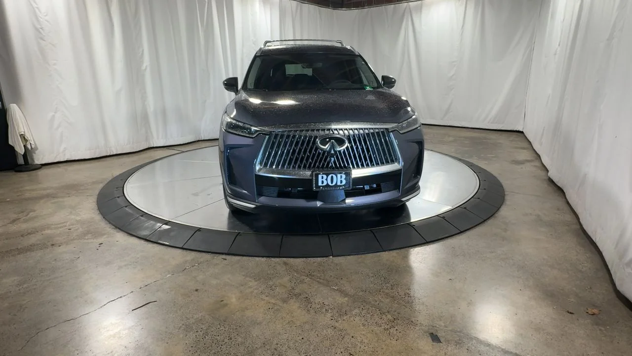 Used 2026 Blue INFINITI LUXE image 9