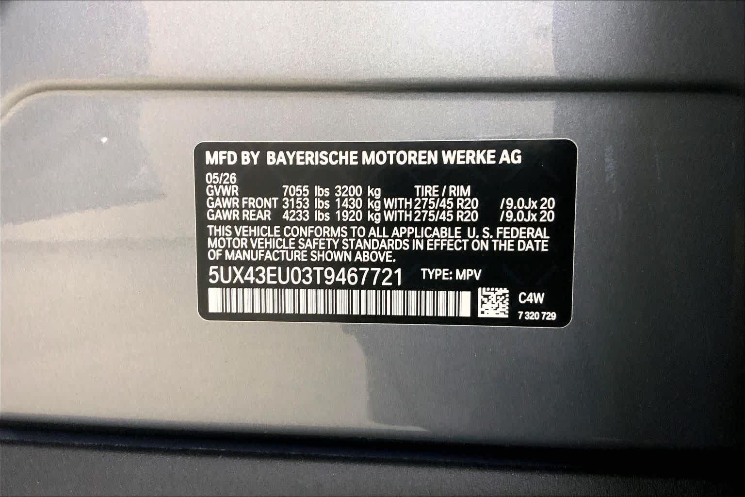 New 2026 Skyscraper Grey Metallic BMW xDrive50e image 21