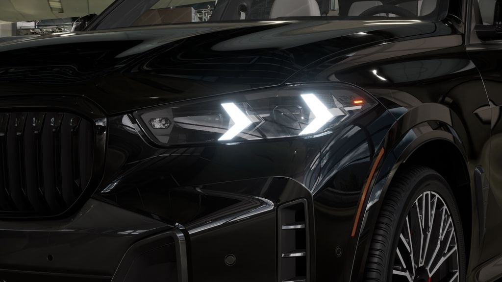 Used 2026 Black Sapphire Metallic BMW sDrive40i image 32