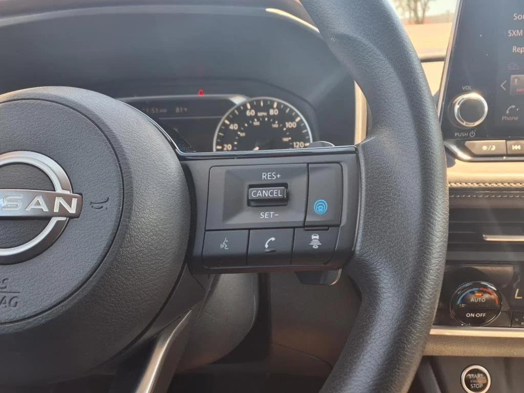 2023 Nissan Rogue SV - Photo 11