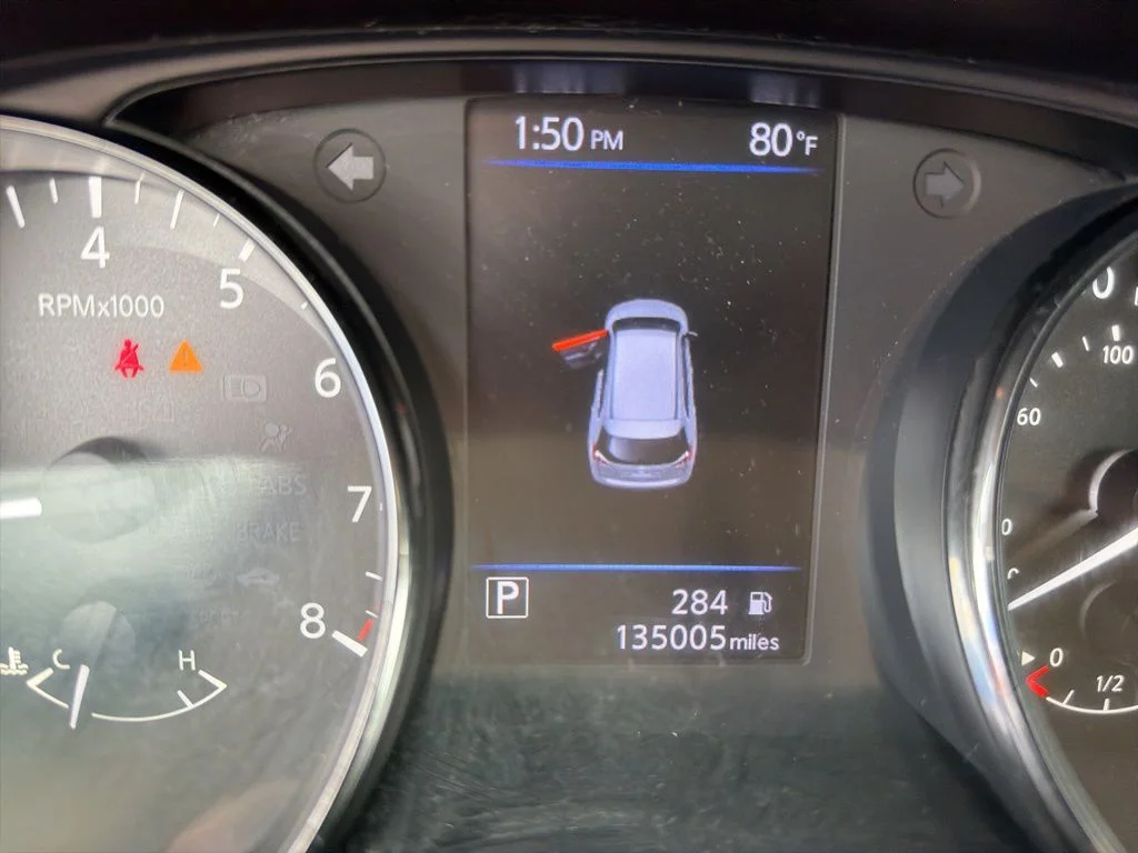 Used 2018 Gray Nissan SL image 46