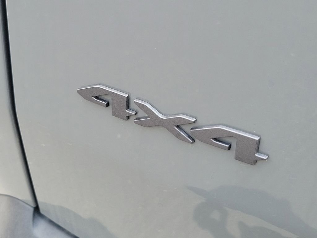 New 2026 Sting-Gray Clearcoat Jeep Laredo image 5