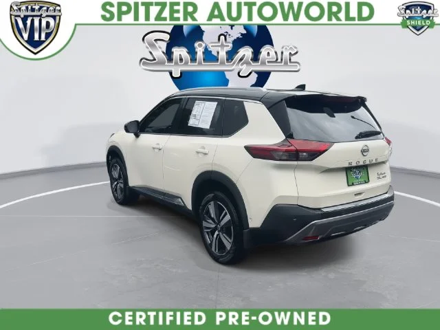 Used 2023 White Nissan SL image 11