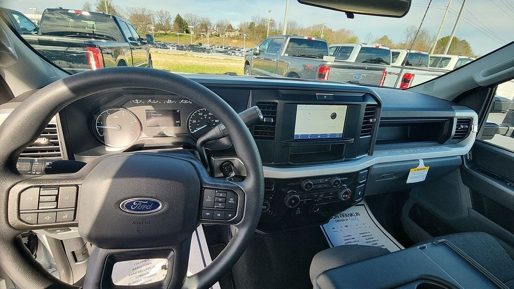 New 2026 Oxford White Ford F-250® XL image 10