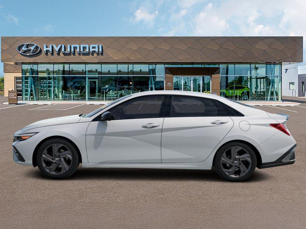 New 2026 White Hyundai SEL Sport Plus image 3