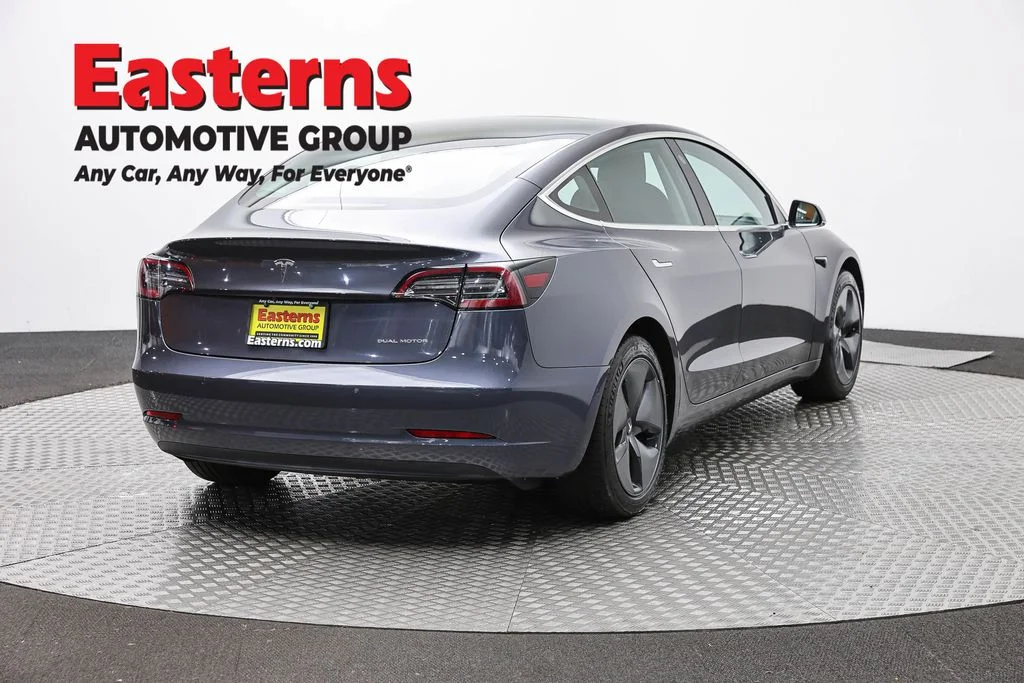 Used 2018 Gray Tesla Long Range image 5