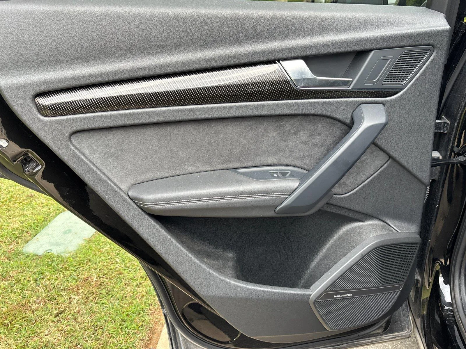 Used 2023 Mythos Black Metallic Audi Premium Plus image 31