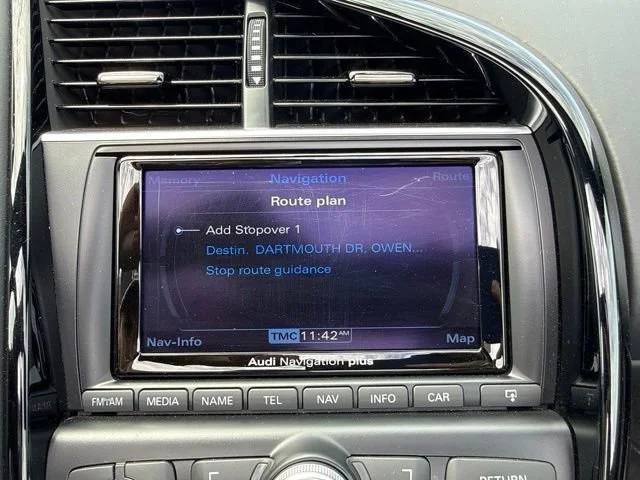 Used 2014 Estoril Blue Crystal Effect Audi V10 image 20