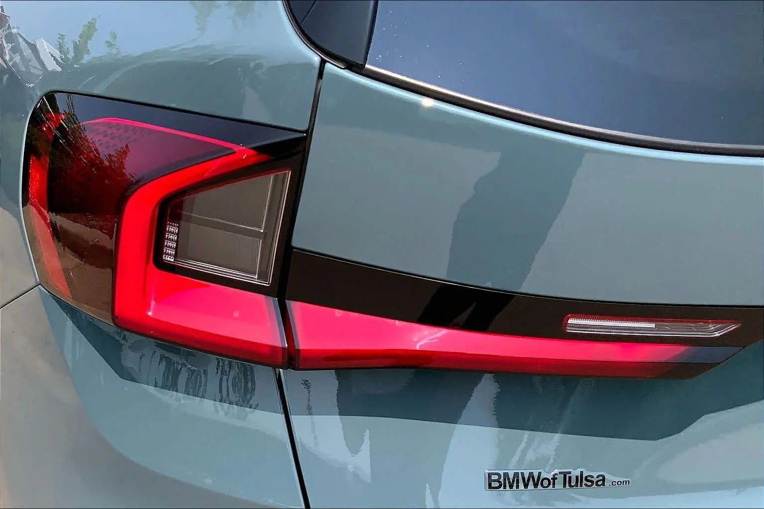 New 2026 Cape York Green Metallic BMW xDrive28i image 14