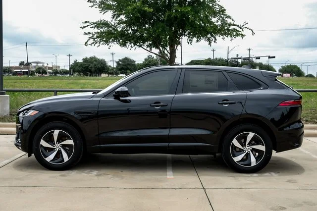 2026 Jaguar F-Pace R-Dynamic S - Photo 11