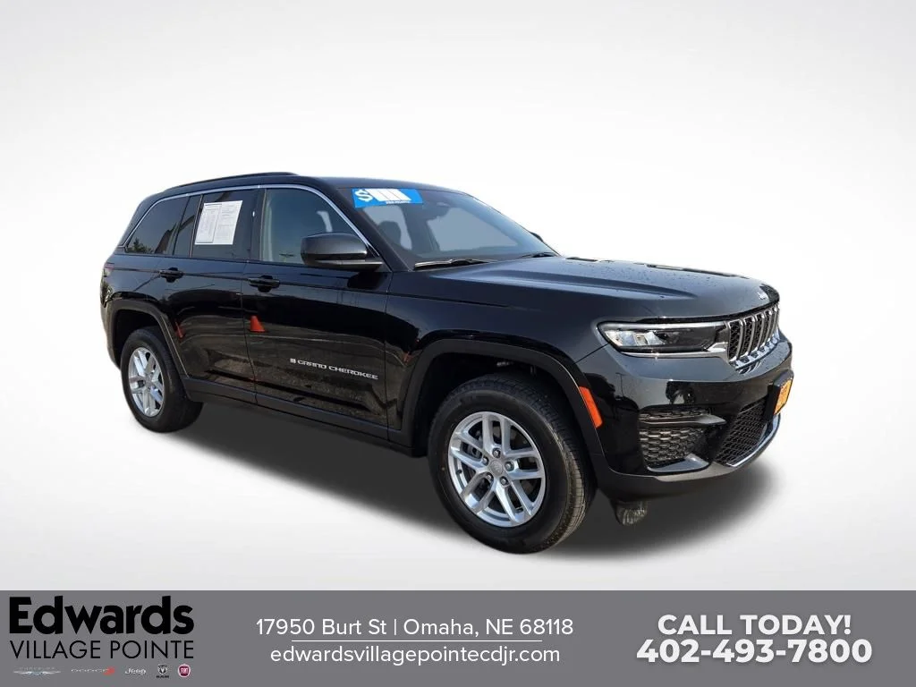 Used 2024 Black Jeep Laredo X image 1