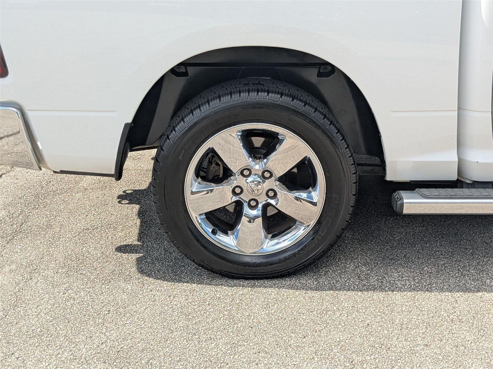 Used 2014 Bright White Clearcoat Ram Big Horn image 10