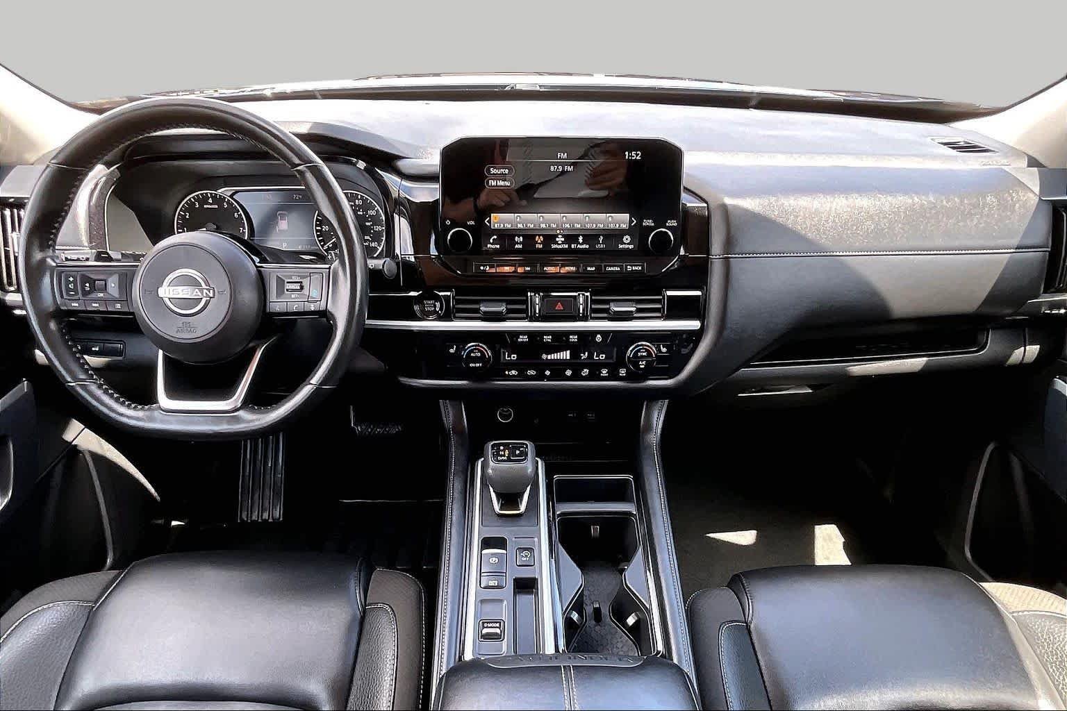 Used 2025 Deep Ocean Blue Nissan SL image 14