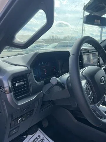 New 2026 Oxford White Ford XLT image 36