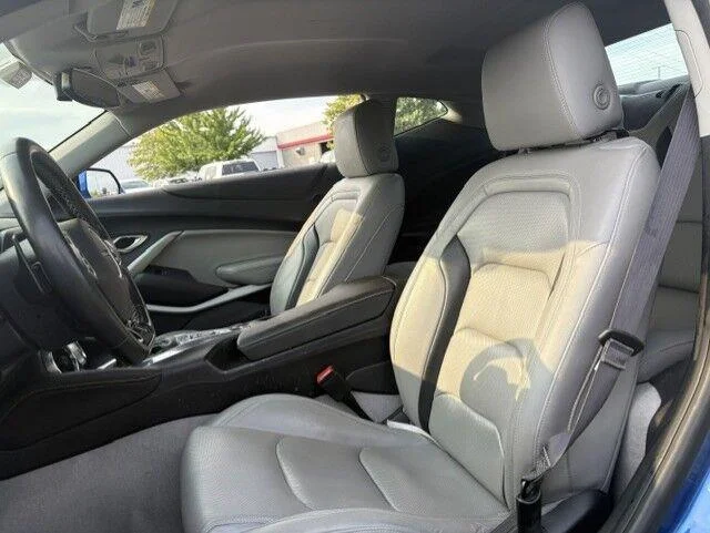 Used 2016 Hyper Blue Metallic Chevrolet 2LT image 2