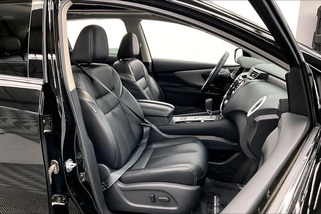 Used 2024 Super Black Nissan SL image 8