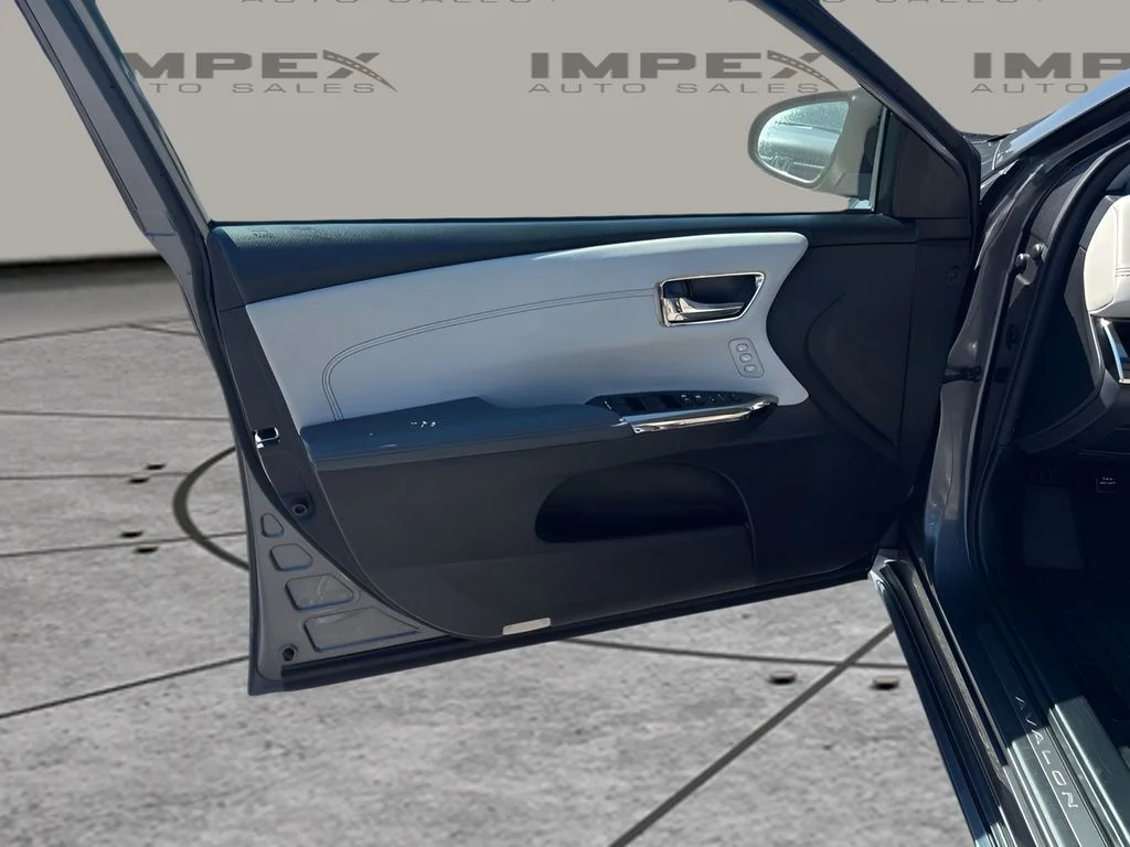 Used 2014 Gray Toyota Limited image 19