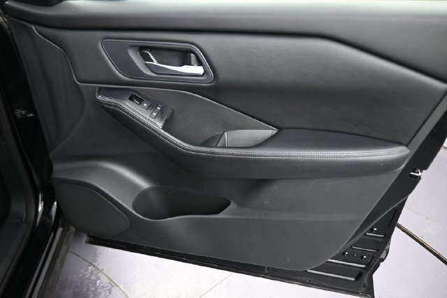 Used 2025 Black Nissan SV image 13