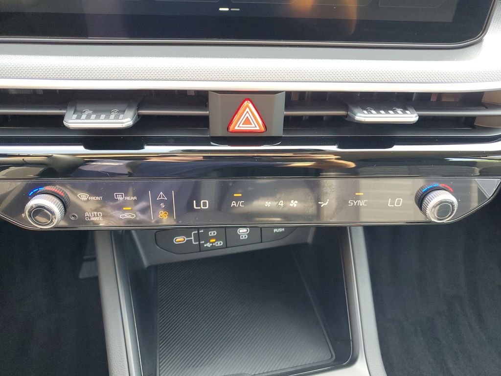 2026 Kia K5 LXS - Photo 35