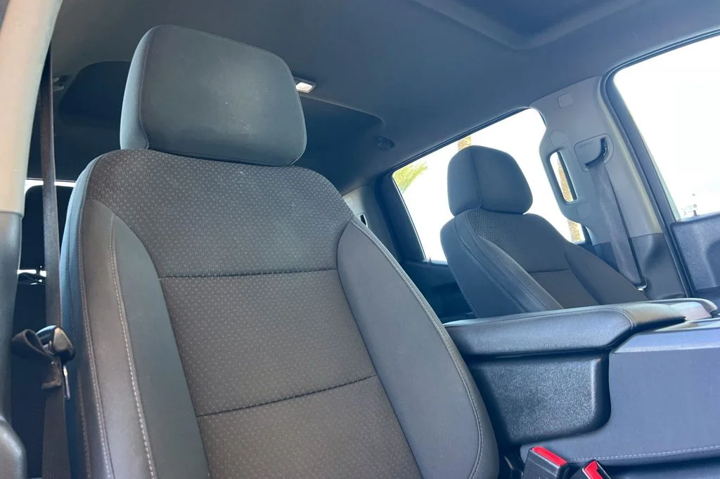 Used 2021 Black Chevrolet Custom image 19