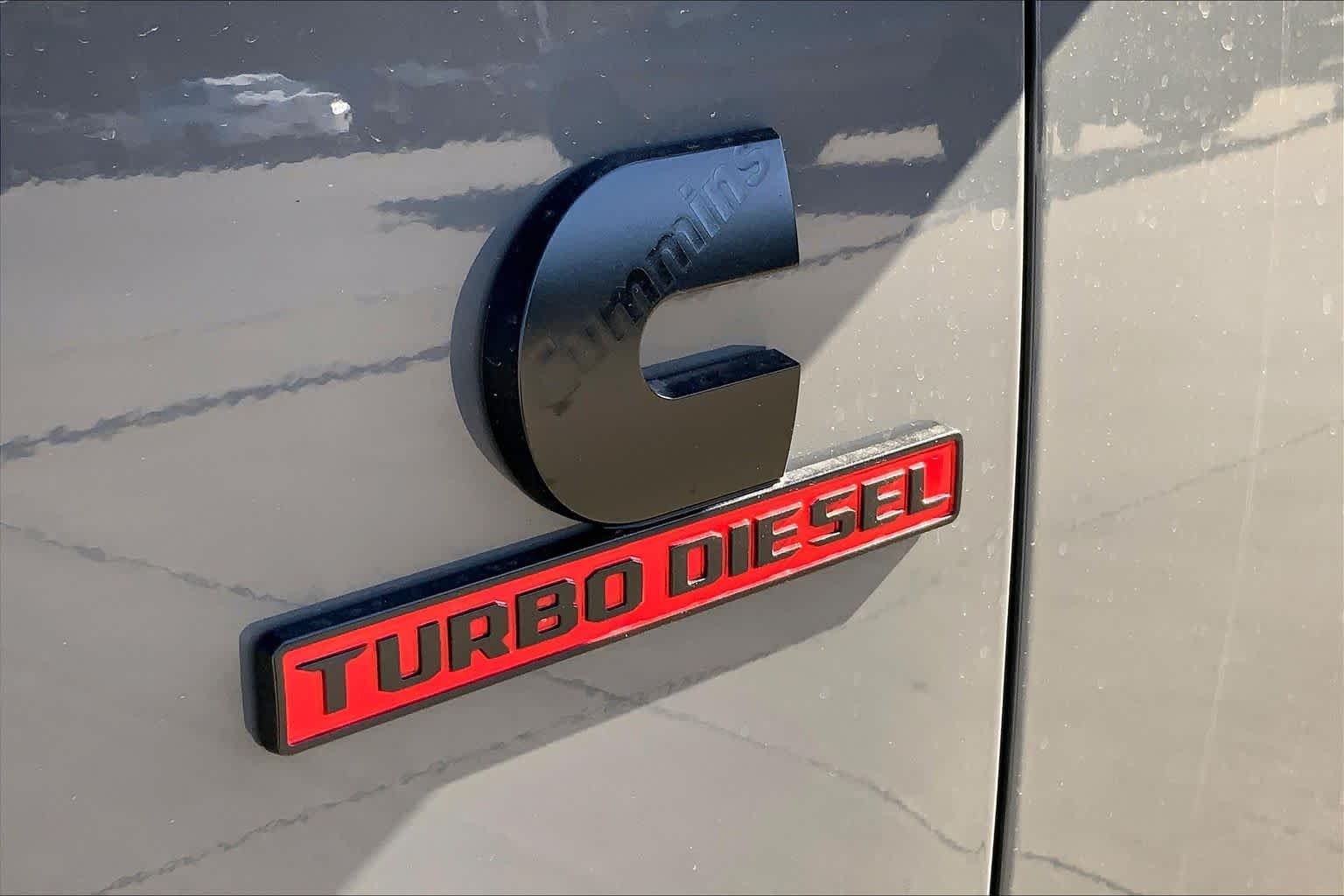 New 2026 Ceramic Gray Clear-Coat Exterior Paint RAM Laramie image 15
